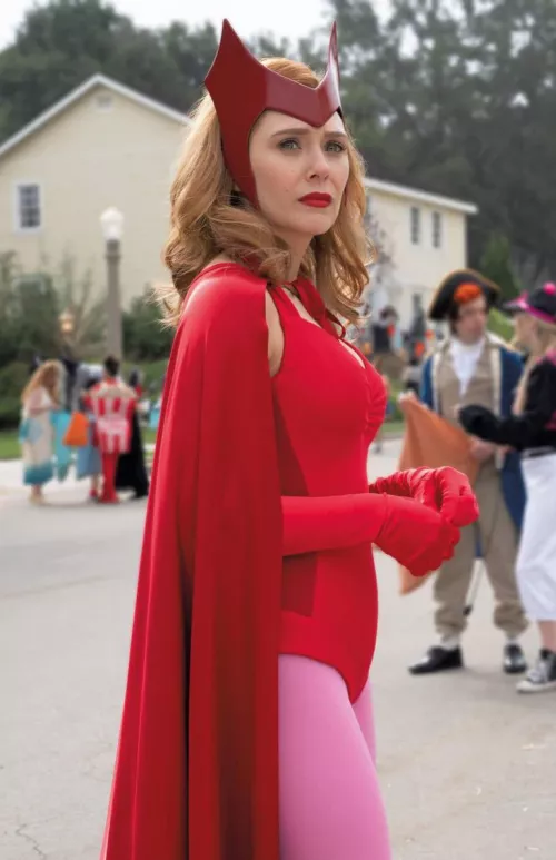 Elizabeth Olsen is a fucking goddess by Clarity_Control21