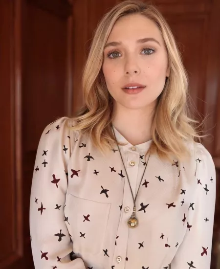 Elizabeth Olsen makes me so hard. Someone can help me cum for her? by Meider_M