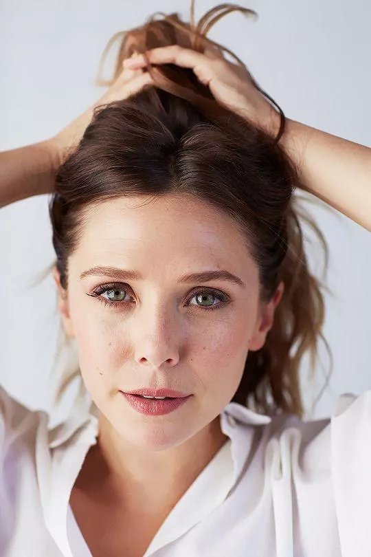 Elizabeth Olsen’s face just ales my blood rush right to my cock posted by jmehlman17
