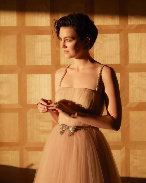 Ella Hunt by GlamMetalLion