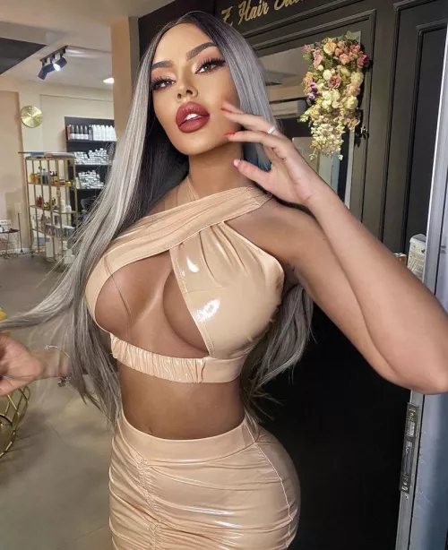 Elle M by baggiosmagicalkicks