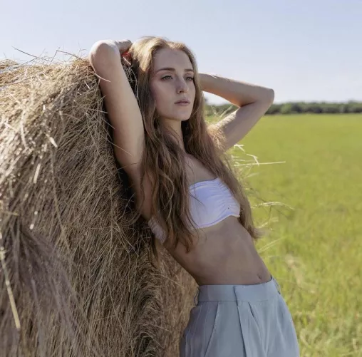 Elodie Sacmorane by bobbyUP-MKII