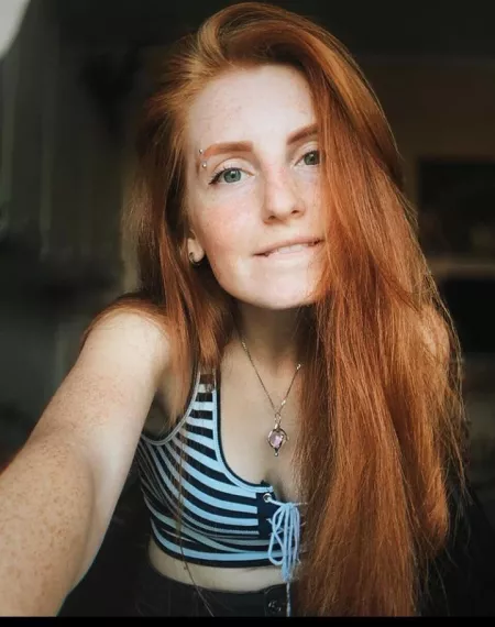 Elvi Volk. She bites! by notalonebutsolitary