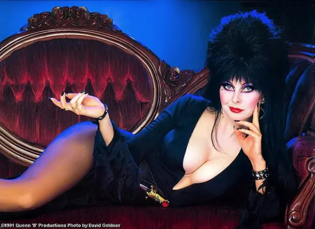 Elvira aka Cassandra Peterson (1980s) by hennawolf148