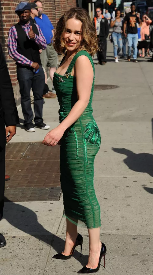 Emilia Clarke is gorgeous by James007BondUK