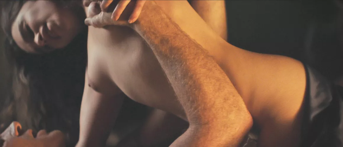 Emilia Clarke's irresistible body. by stegron33