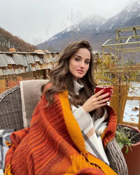 Emilia Danilevskaya by BOOOOOOOBIES