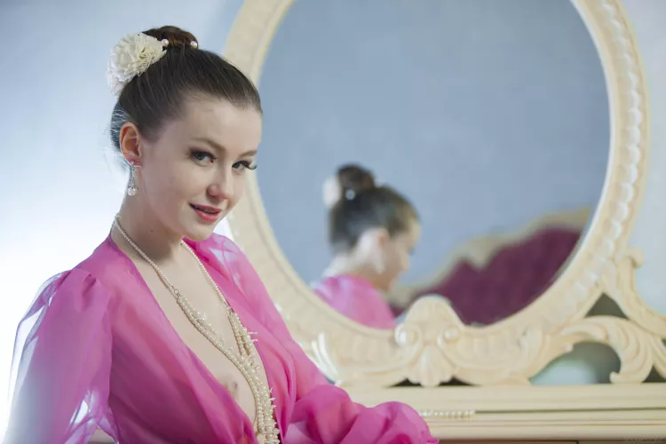 Emily Bloom - Epoch by jetpoweredbee