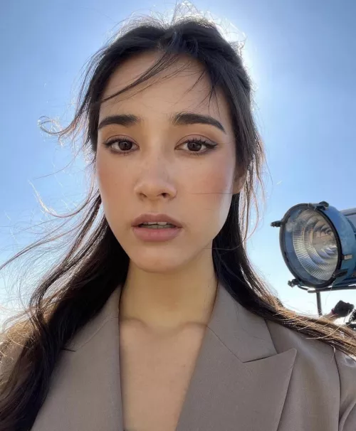 Emily Olsen by alejour