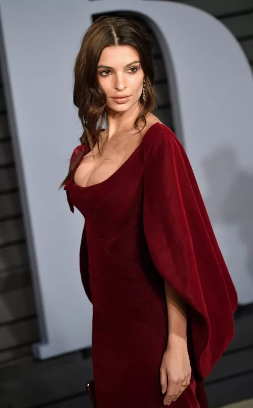 Emily Ratajkowski at Vanity Fair Oscar Party [2018] by SultrySweeney