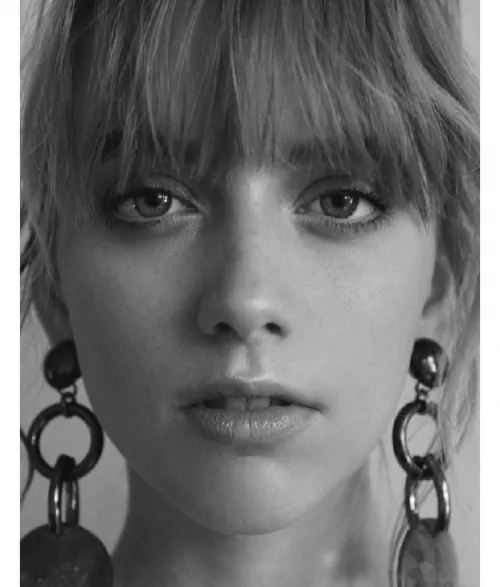 Emma Surmon by bugaku