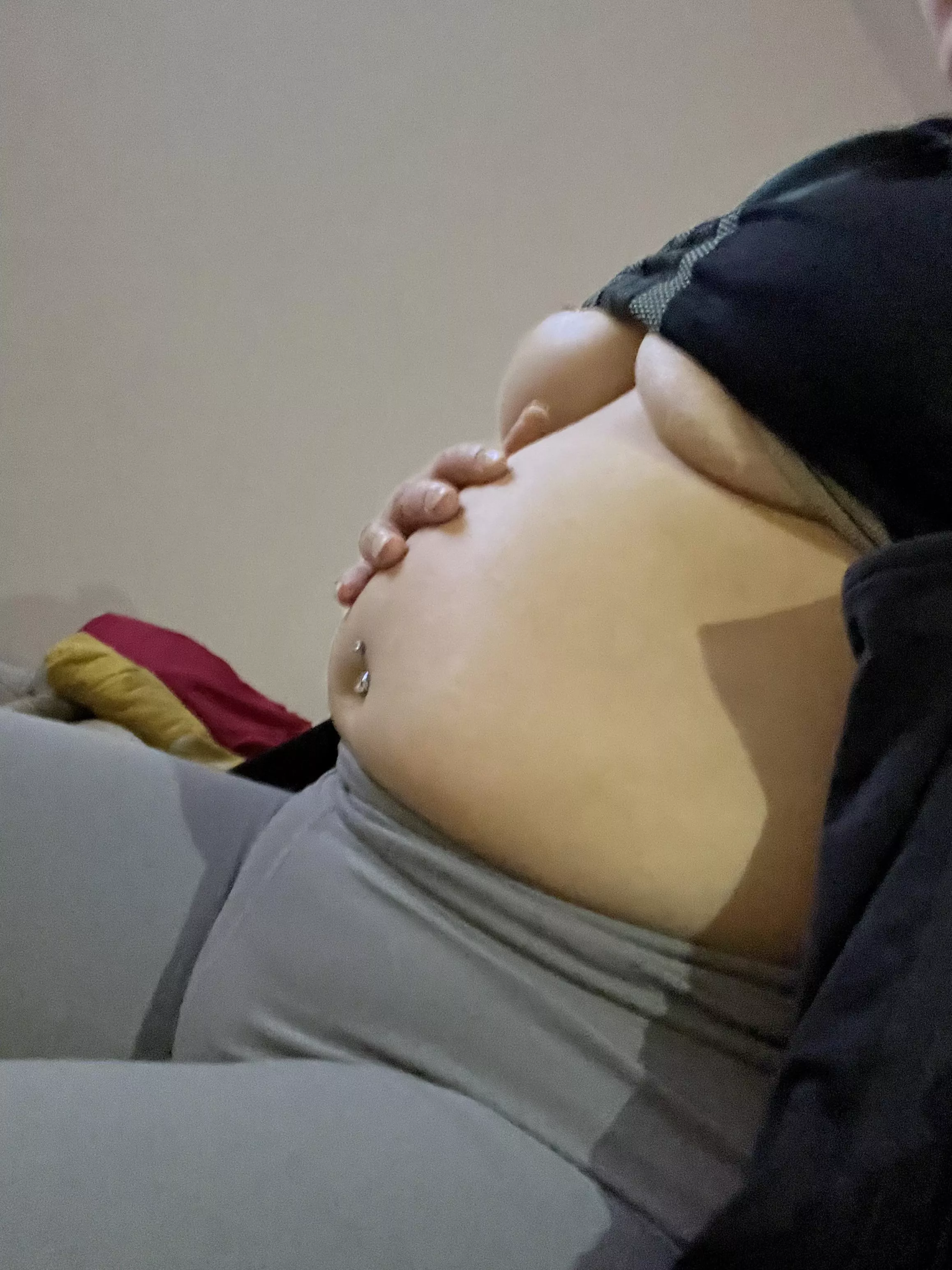 Engorged gut says hello 😊 posted by azn_mami