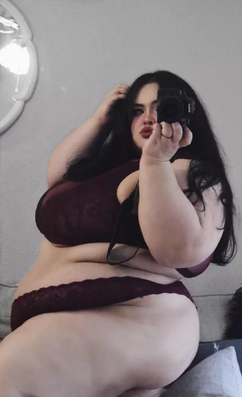 Enjoy that side view… by thisfatfox