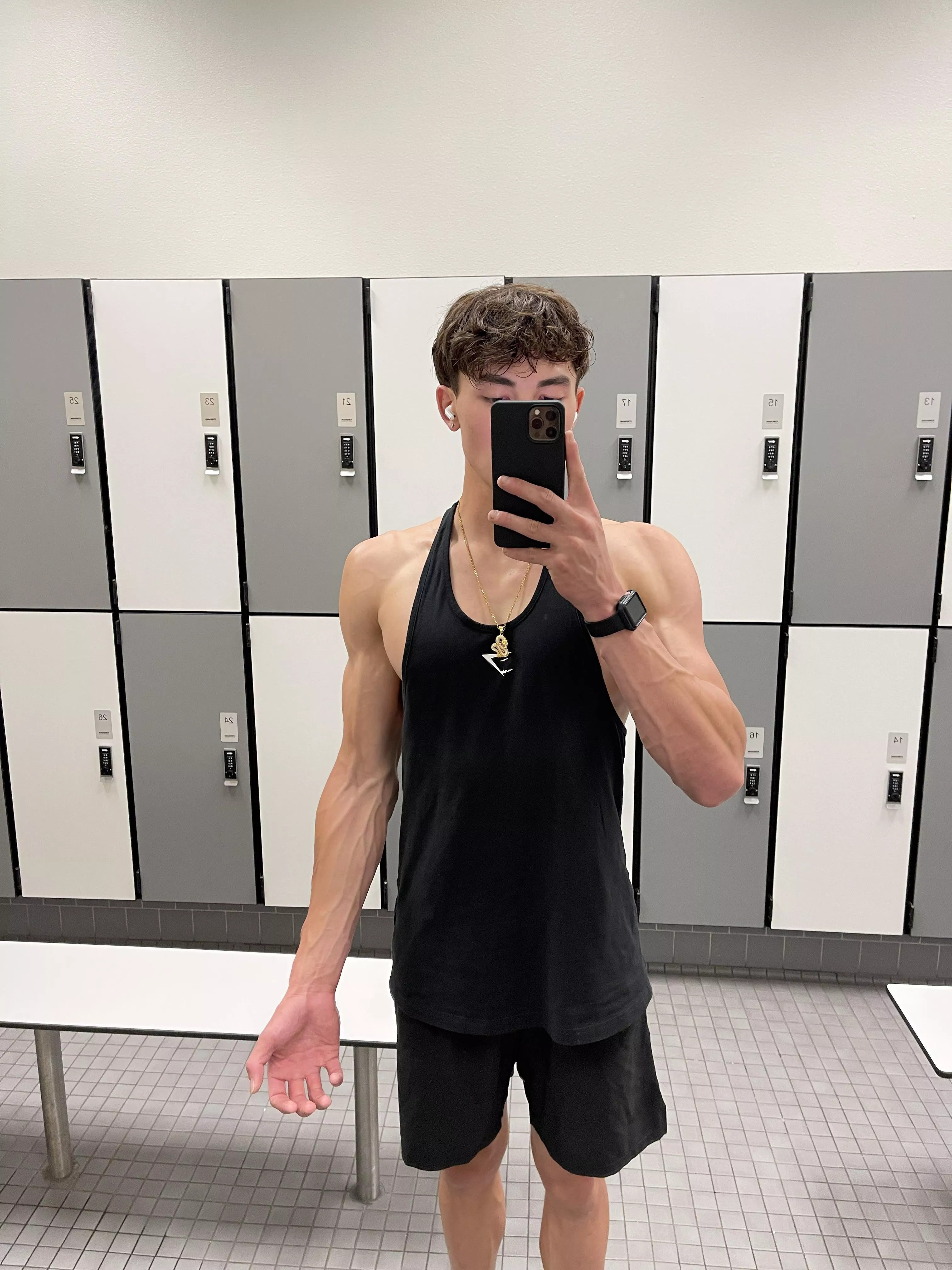 Enjoy the post workout pump 😛 posted by djvenomxx