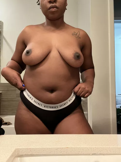 Enjoy the view by Lipsandlocs