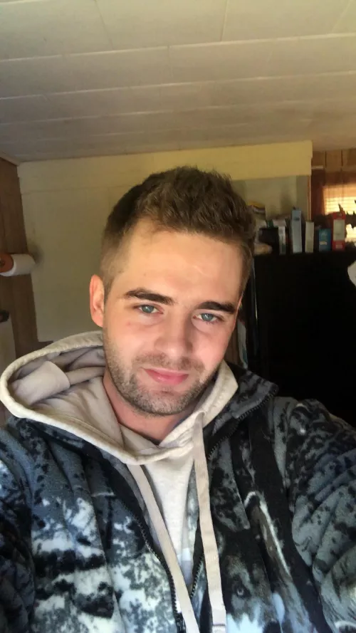 Enjoy your Sunday :) love you all by reckercp