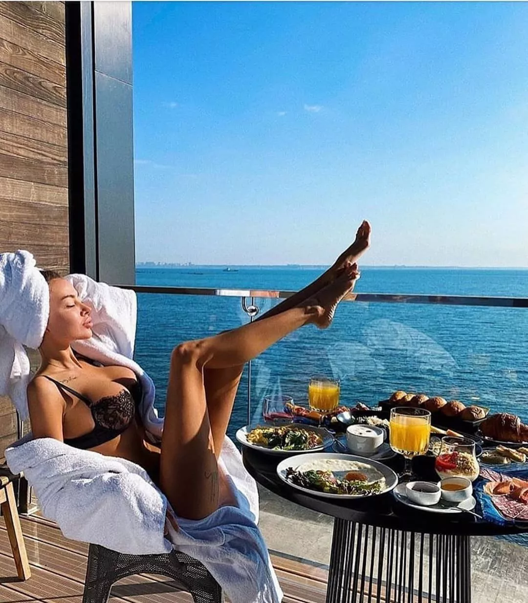 Enjoying breakfast in the sun posted by [deleted]