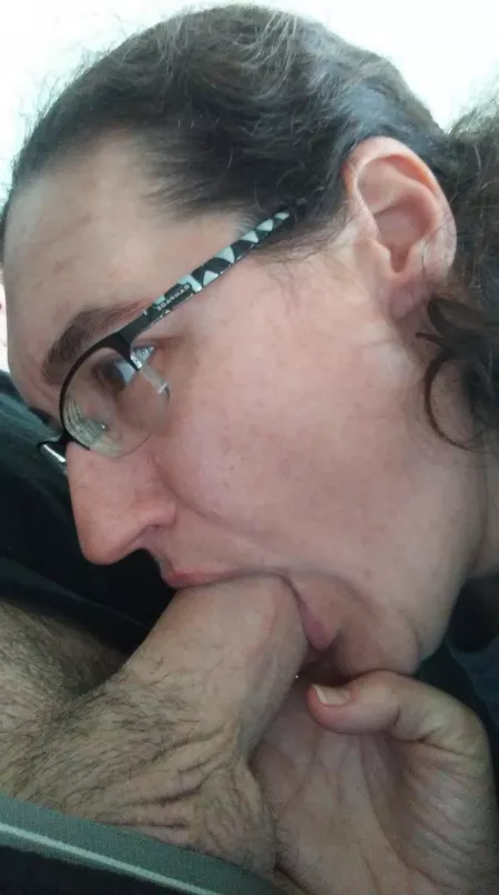 Enjoying herself by khuthlu