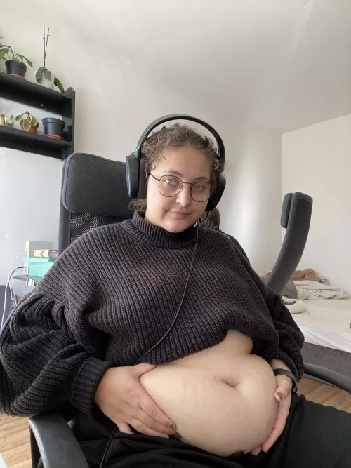 Enjoying some gamer girl time with WoW ✨ by CuteCatAnna