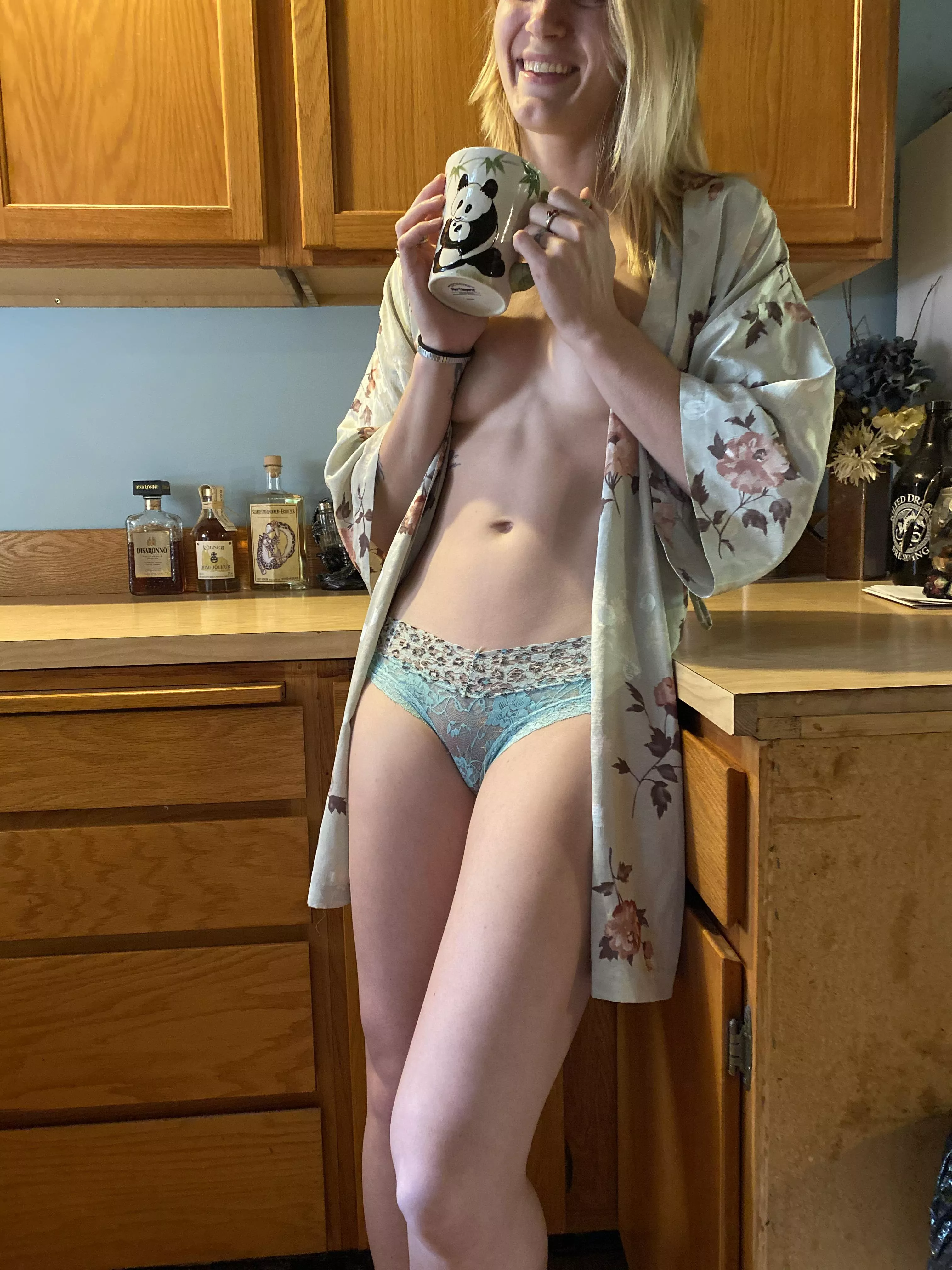 Enjoying some sunshine ☀️ [F] posted by PandaBear12233