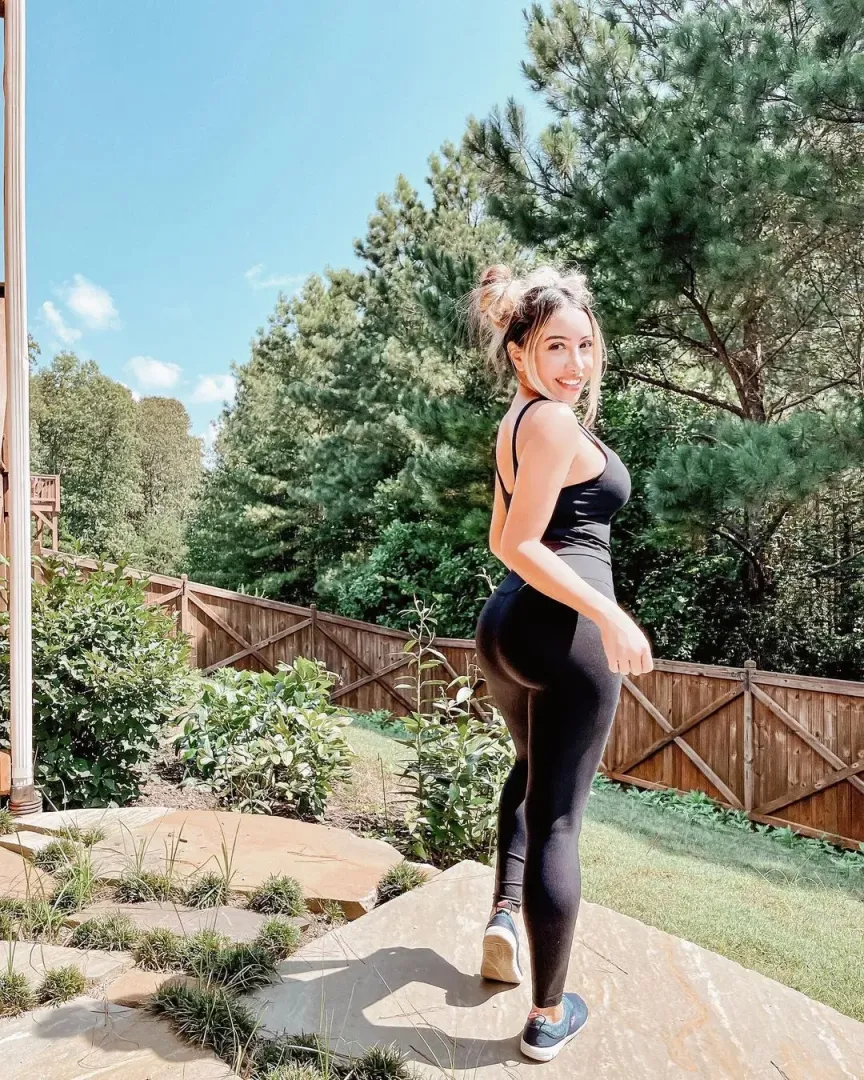 Enjoying the sunny day 🌞 posted by Yoko_t