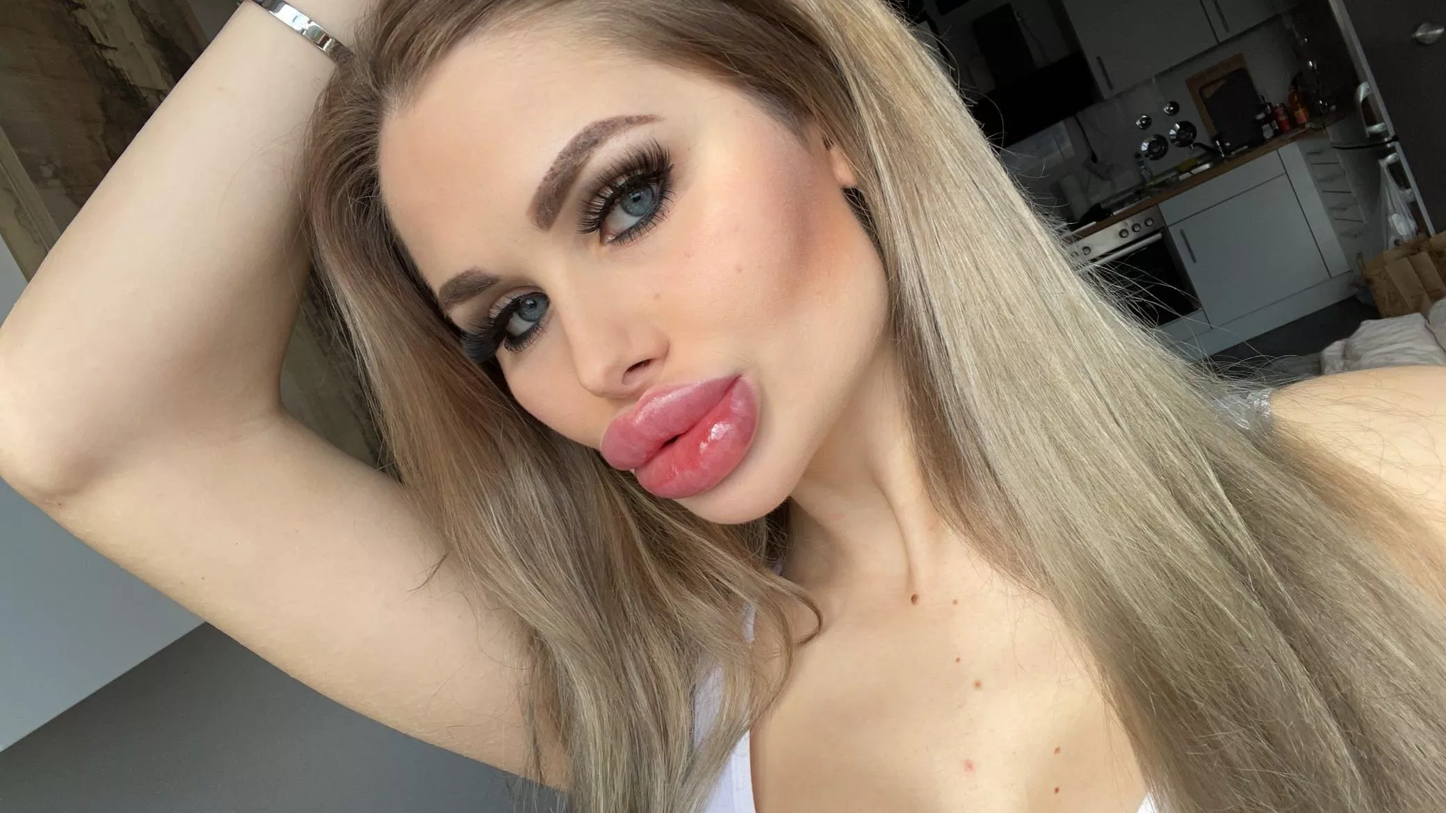 Enormous cum persuaders posted by Marathon1981