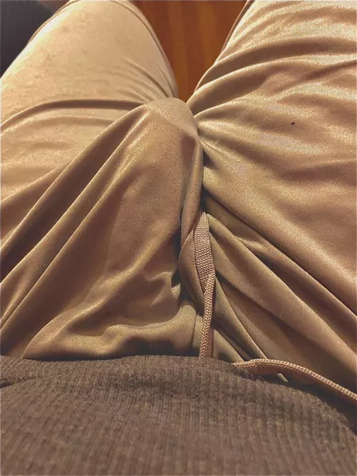 Enough inches to make you go crazy 😜 by Jazzlike-Tell-9169