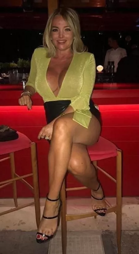 Enough Thighs? by MisteryFan