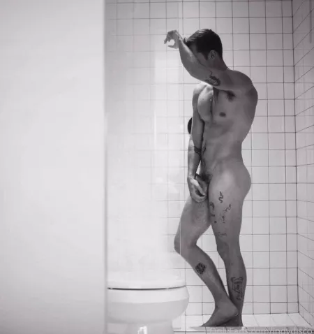 Ethan Heathcote - American VLogger by astroblueastro