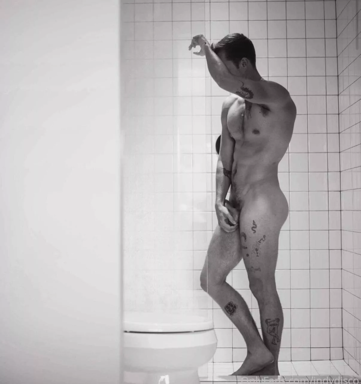 Ethan Heathcote - American VLogger posted by astroblueastro