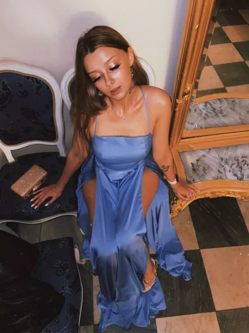 Even now I'm ready to suck your dick by juliejess