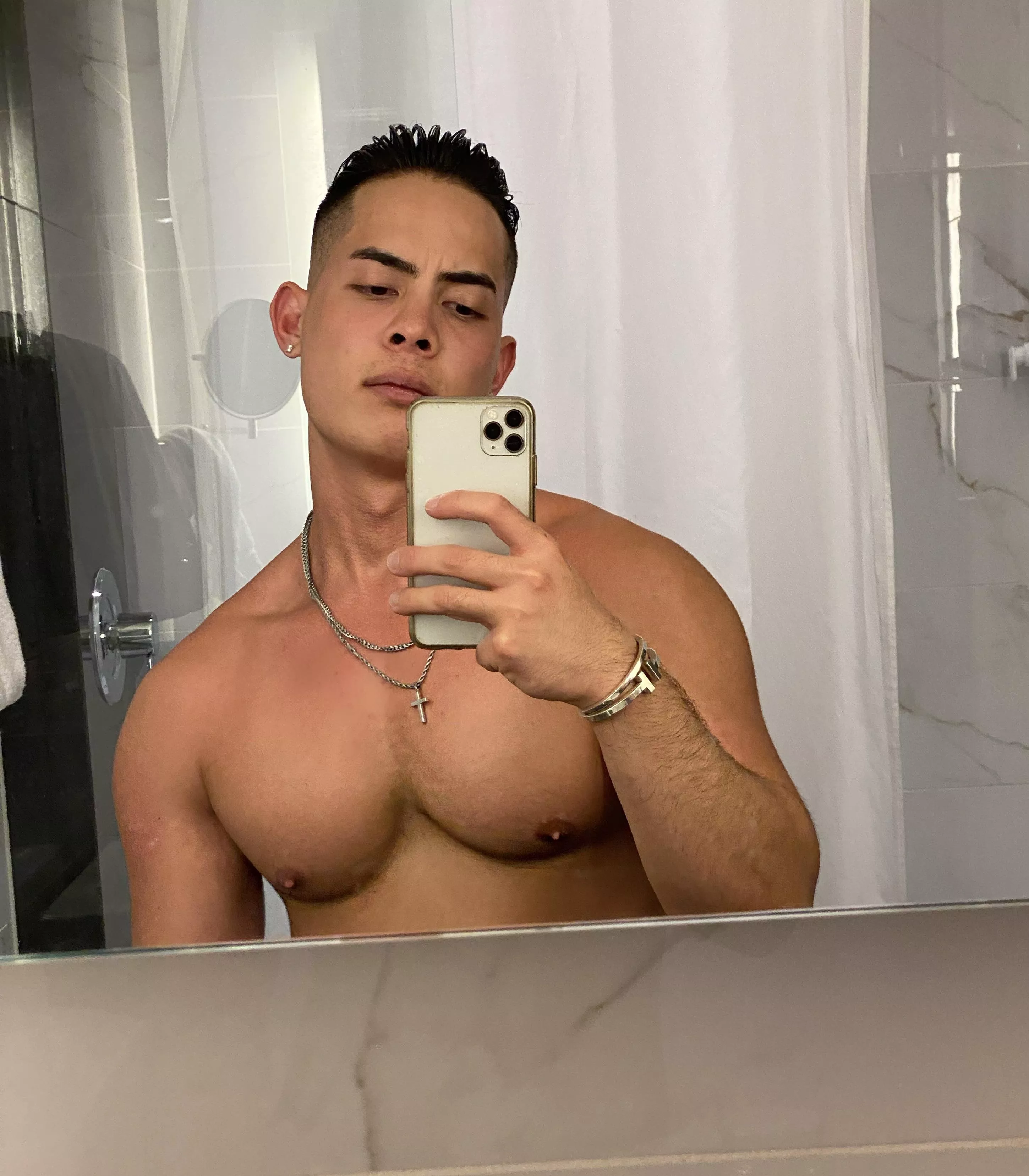 Even when I’m drunk in Vegas, I think I’m pretty mild with photos 😅 posted by The_Bae_Life