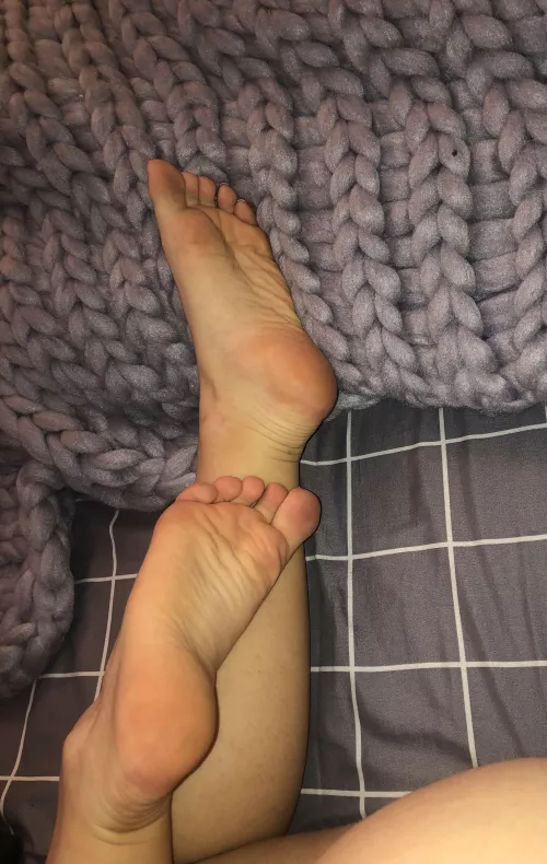 evenings with feet 😍 by Livfeets