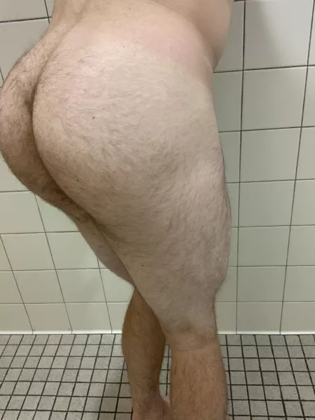 Ever wanted to know what your coworker looked like naked? by nakedsean