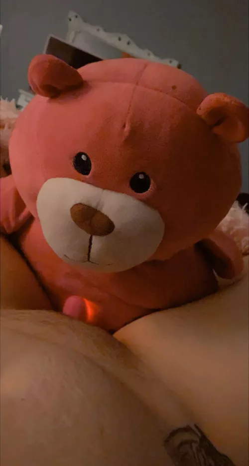 🎀🧸Every teddy bear who’s been good is sure of a treat today💗 There’s lots of marvelous things to eat and wonderful games to play Beneath the trees where nobody sees They’ll hide and seek as long as they please That’s the way the teddy be by NerdyZombae