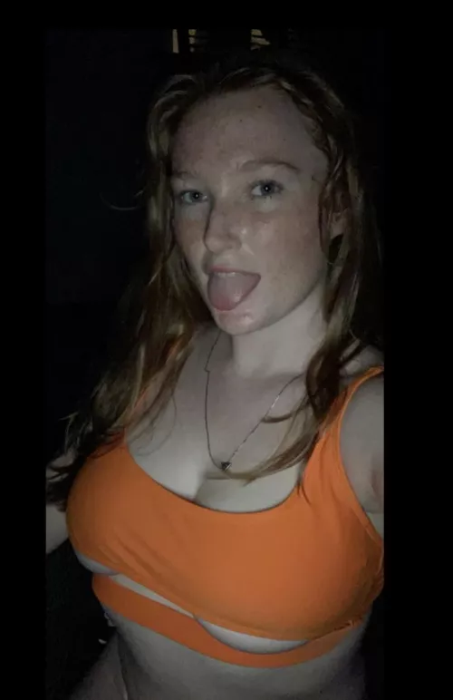 Everybody have a good night. by MarloweSL