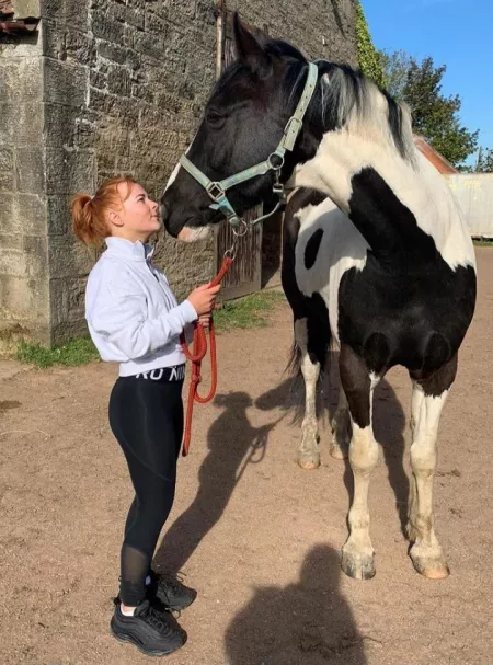 Everyone loves a kiss by [deleted]