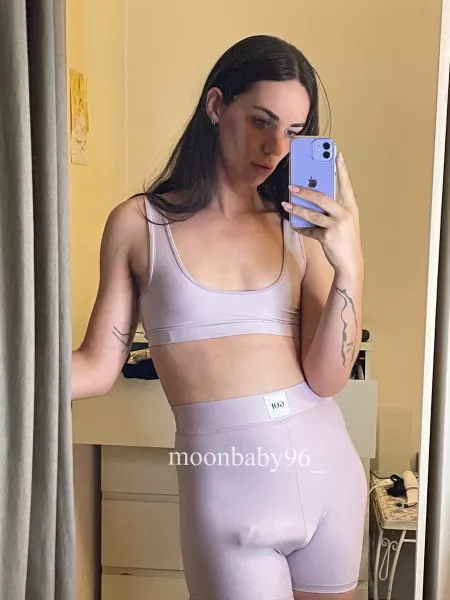 everyone stared at me in the gym today i don’t know why… by moonbaby96_