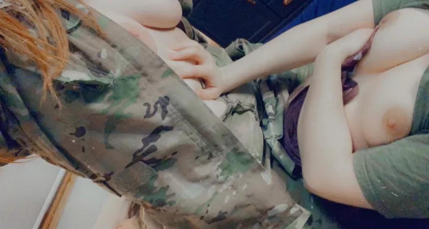 Everything is better with friends~ 😉 by lilahlisbeth