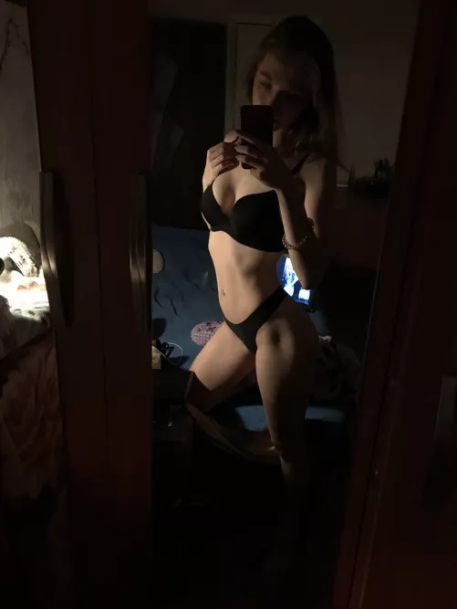 everything will happen on the first date [f] by Your-addiction