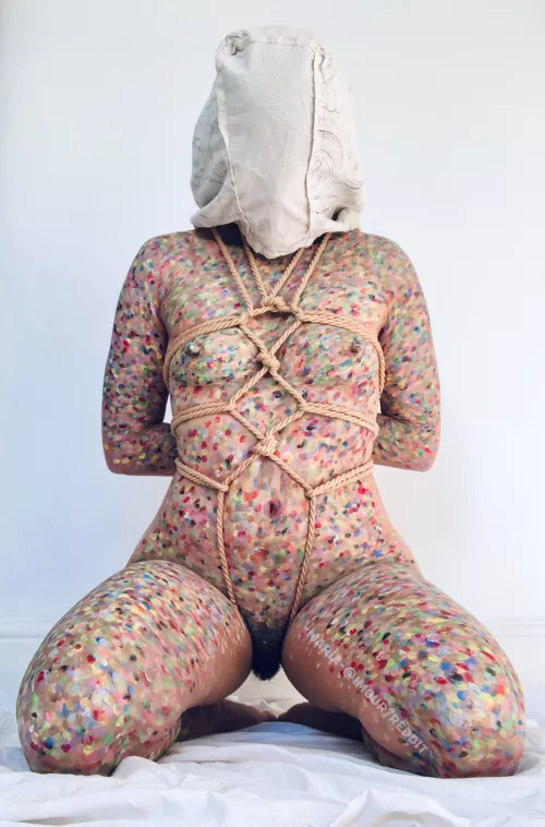 Excellent use of a shopping bag ;) by -mmmaria-