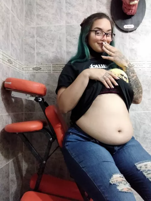 Exclusive content? Kik and Instagram: @kg.belly by karlagonqui