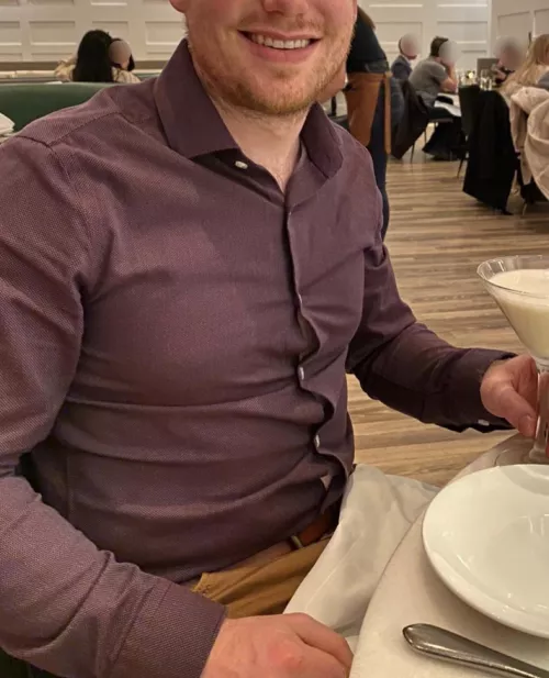 Experienced 28M visiting Las Vegas this weekend and seeking hotwife. More about me in the comments. by OurSwingingEscapades