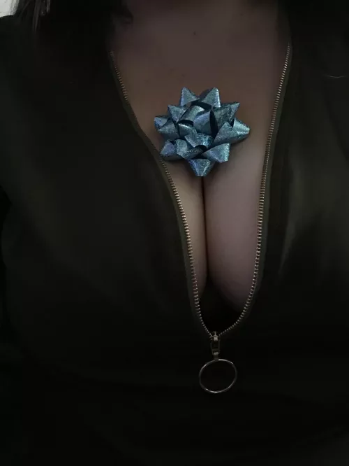 Extra special titty Tuesday by secretlyhorni