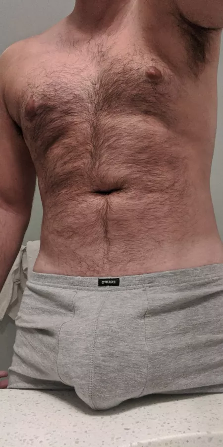 Extra tall daddy with a big, fat bulge by SixFootFour200lbs