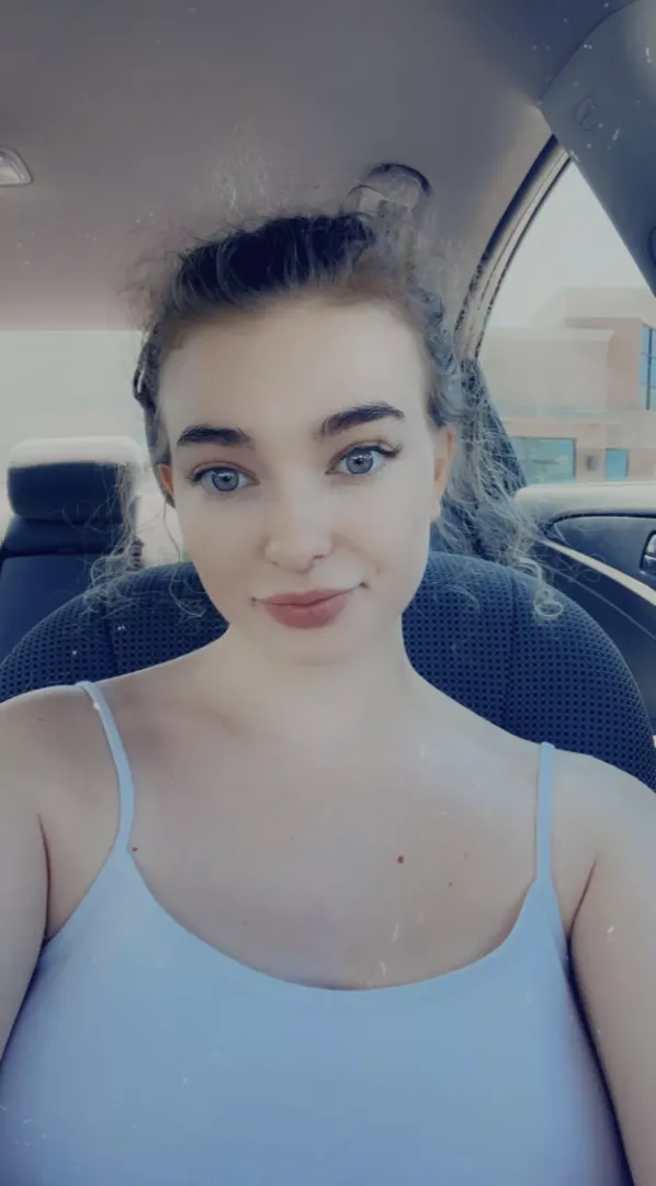 Eyes blue like the Atlantic 🌊 posted by realprettyangel