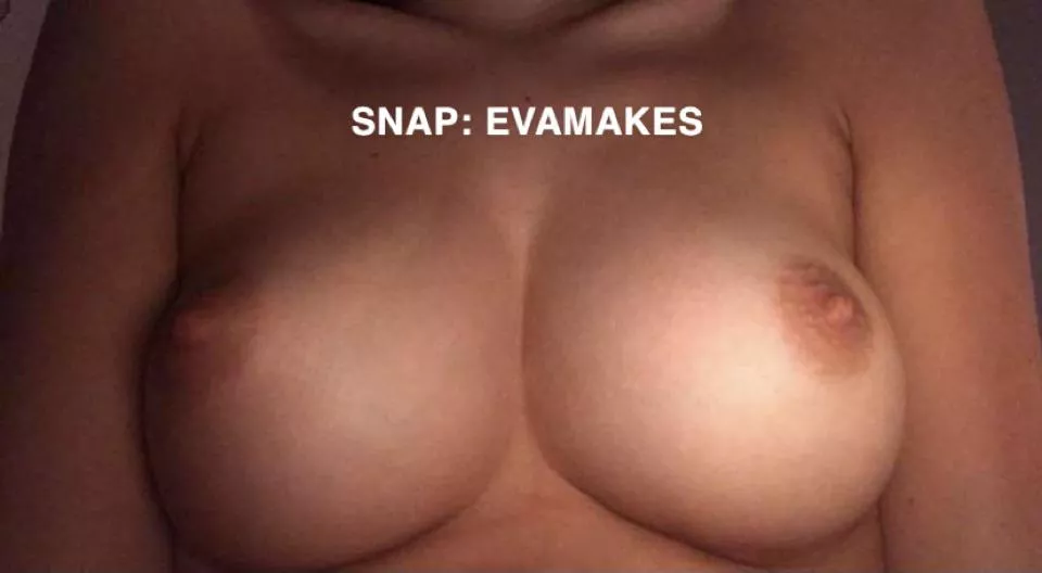[F, 18] Are my boobs big enough?🤷‍♀️ posted by EVAmakesMusic