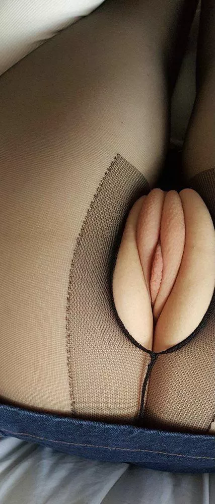 [F] 19 Perfect flower , would you cum in me? 😋 allyrowe20 on sc posted by allyinblack20