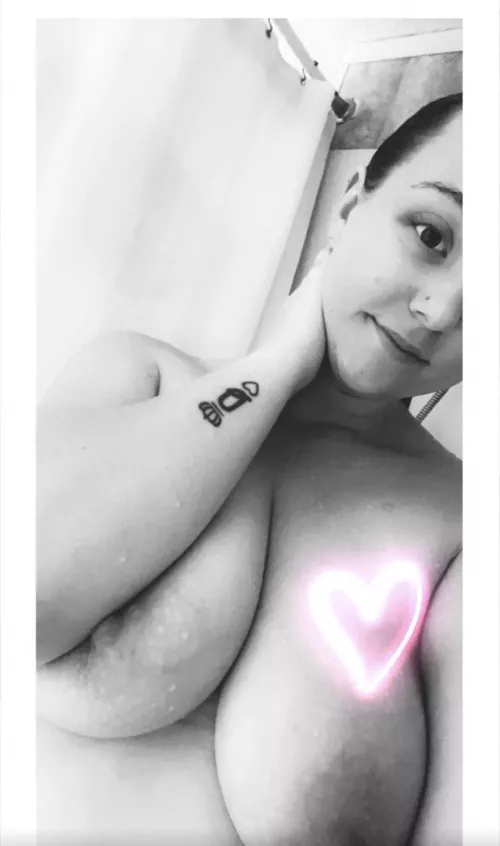 F 21, shower time, what do y’all think? 1-10 by Grab_Fantastic