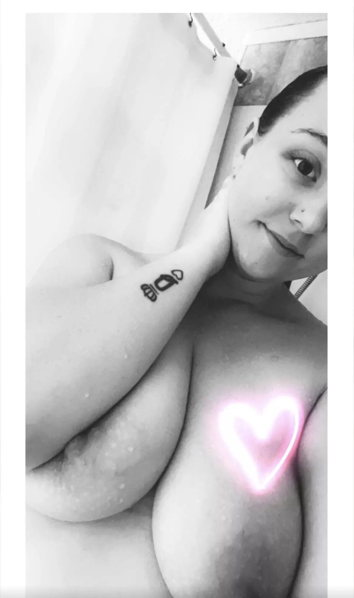 F 21, shower time, what do y’all think? 1-10 posted by Grab_Fantastic